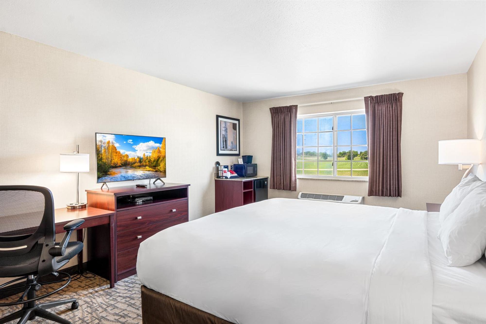 Boarders Inn & Suites By Cobblestone Hotels - Shawano Екстериор снимка